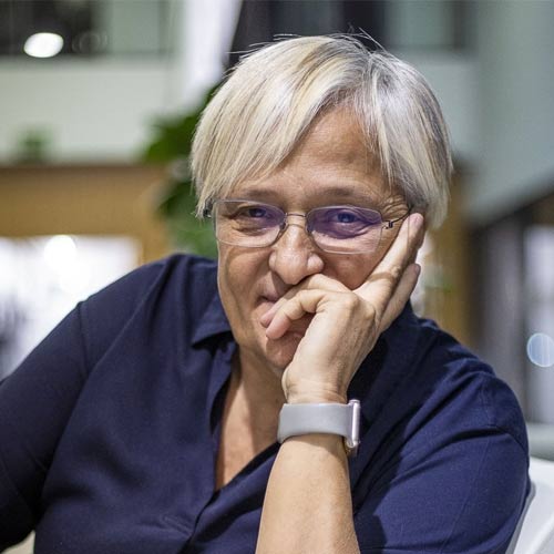 Ángeles Álvarez